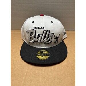New era Chicago Bulls 7 3/4 Hat white and black Windy City